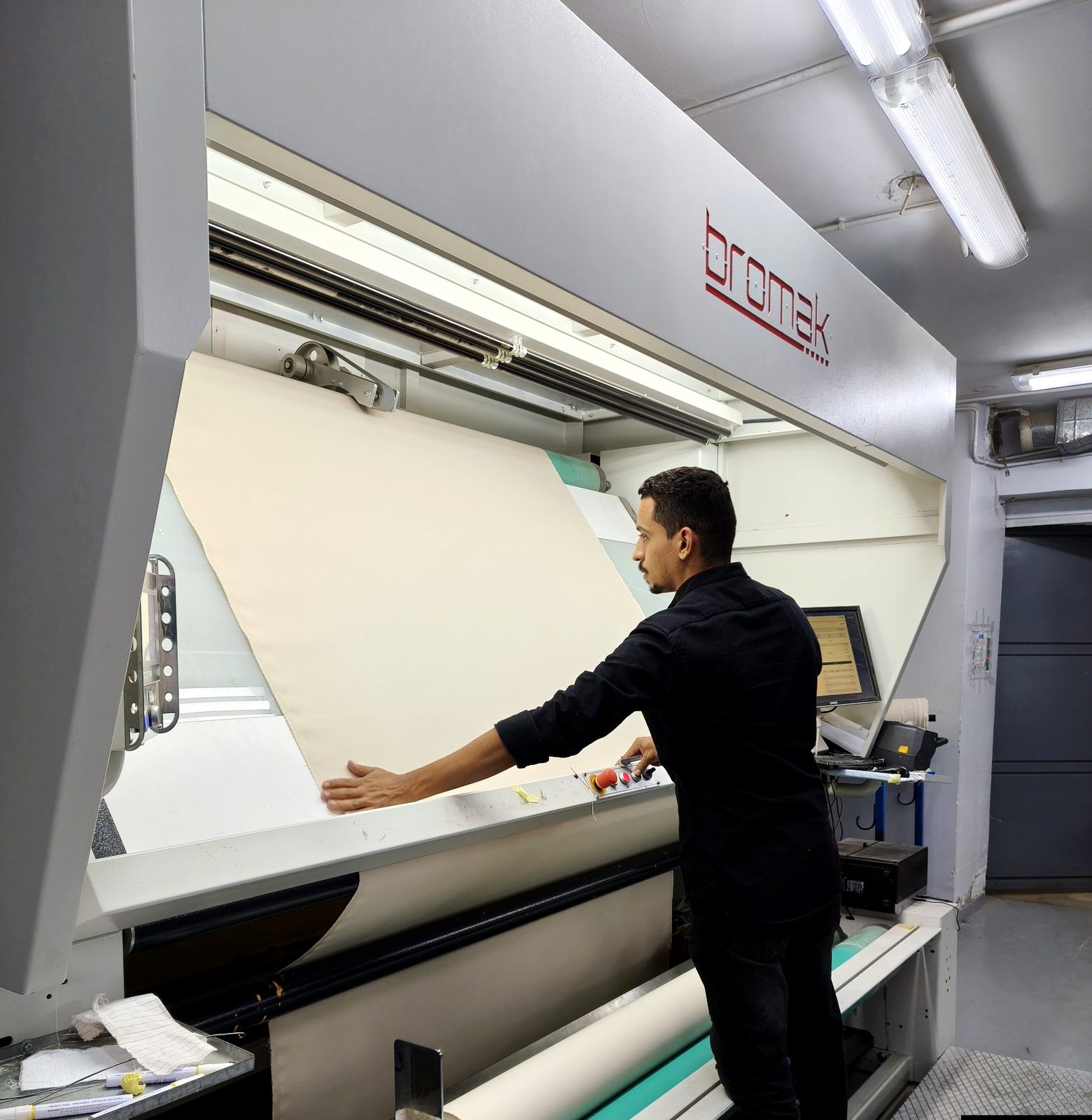 Grey-fabric inspection, Inspection, Wagdy Moamen